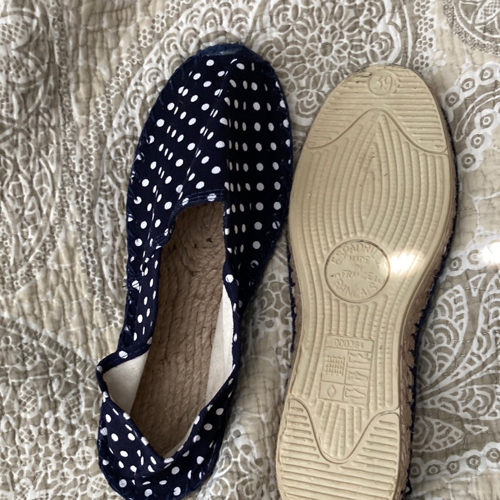 French espadrille size 39 nwt too small for me. Never wore